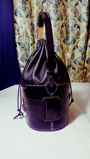 S.TOYESE BUCKET BAG - BLACK